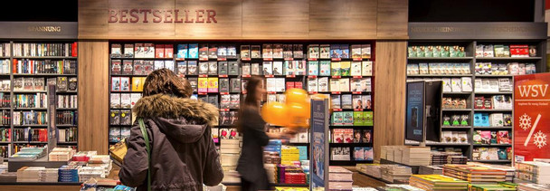 Rayon best-sellers de la librairie Thalia